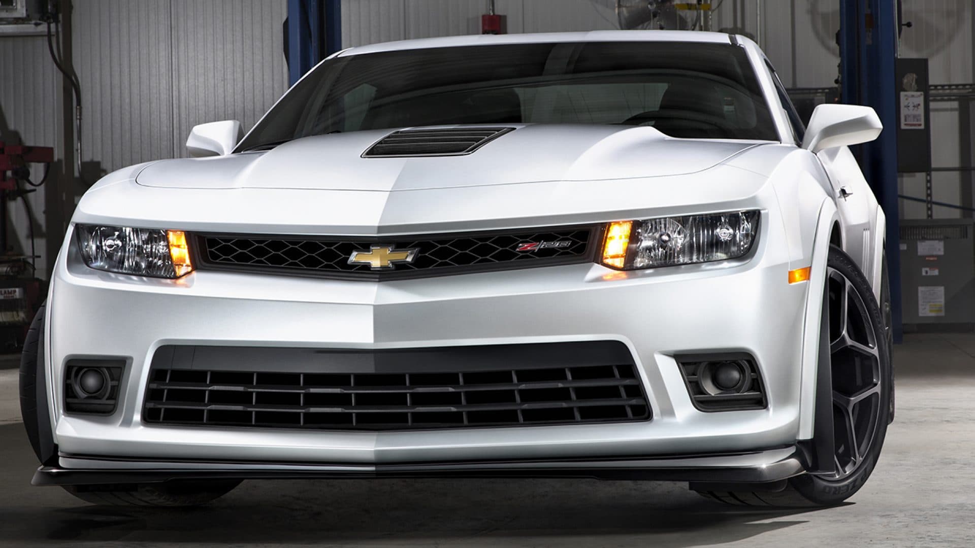 2014-Chevrolet-CamaroZ28-004-1920-1920x1080